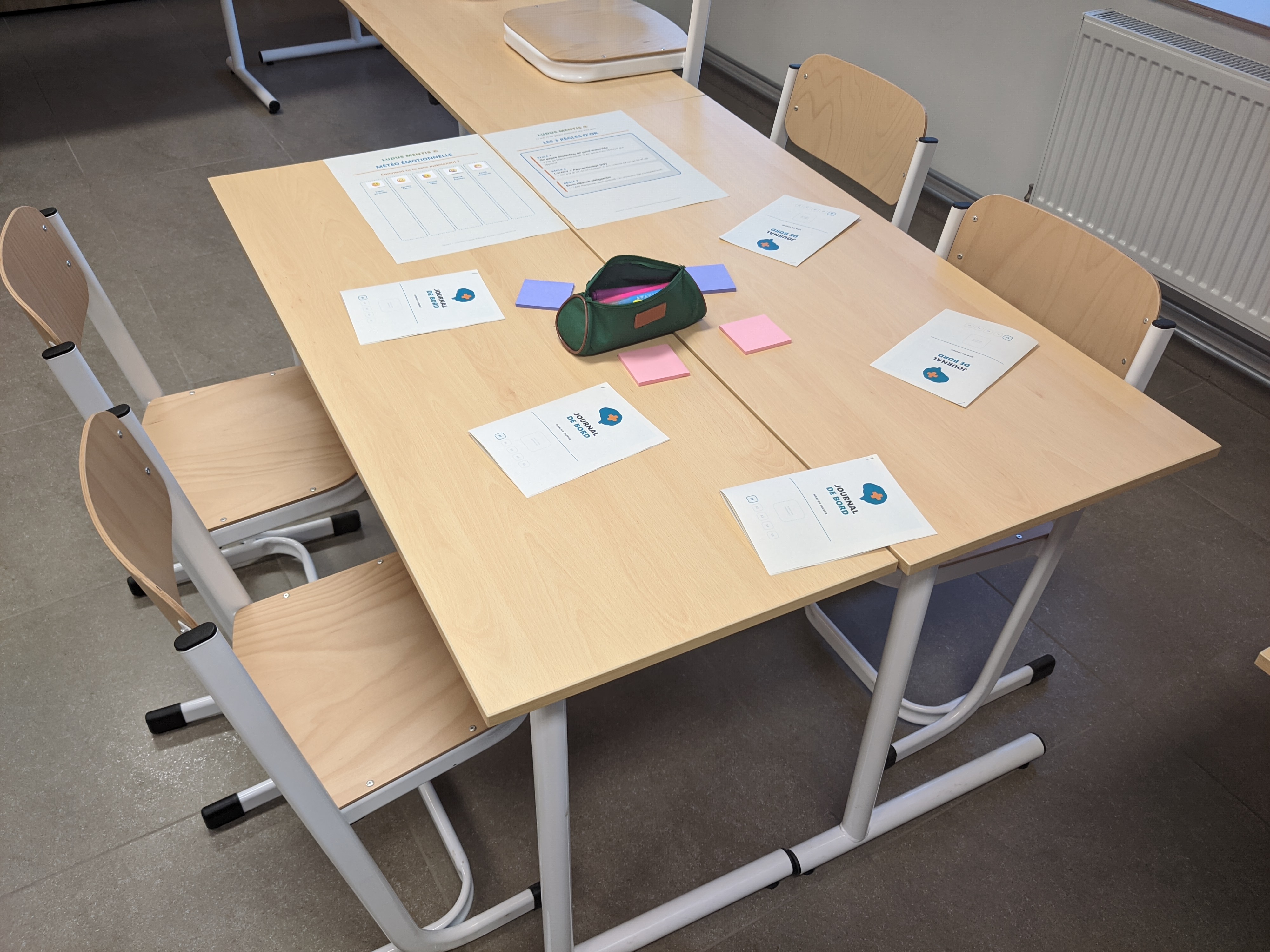 La salle installée avant l'arrivée des enfants